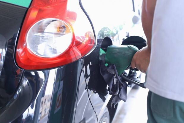 CPI vai investigar prática de cartel e abuso nos preços dos combustíveis