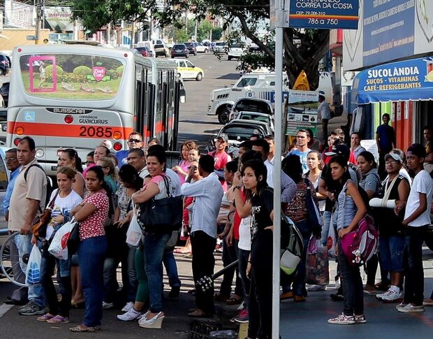 Tarifa do ônibus cai cinco centavos na capital