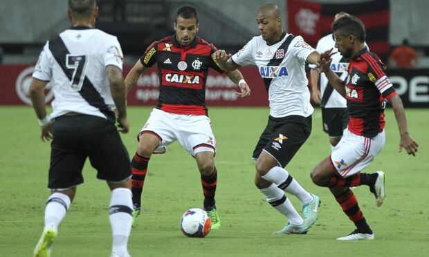 Vasco vence, elimina o Fla e avança na Copa do Brasil