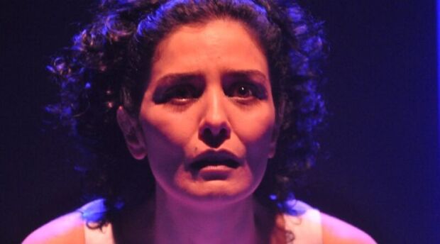 Com Letícia Sabatella, releitura de tragédias gregas estreia hoje no Teatro Aracy Balabanian