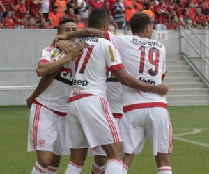 Flamengo derrota o Sport por  1 a 0 na Arena Pernambuco