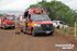Carro de idosa quase caiu em barranco