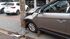 Momento em que condutora atinge poste