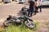 O motociclista sofreu uma fratura exposta na perna esquerda 