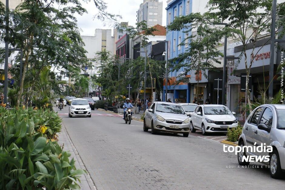 PL pretende punir comerciantes quando veículos forem furtados de estacionamentos