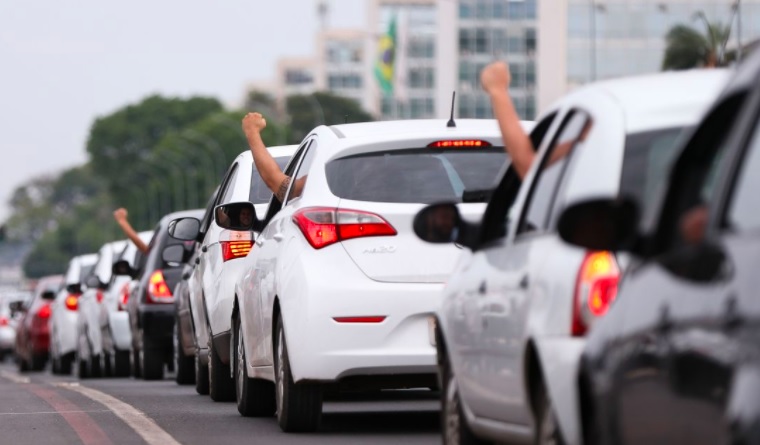 Motoristas em protesto contra custos dos apps