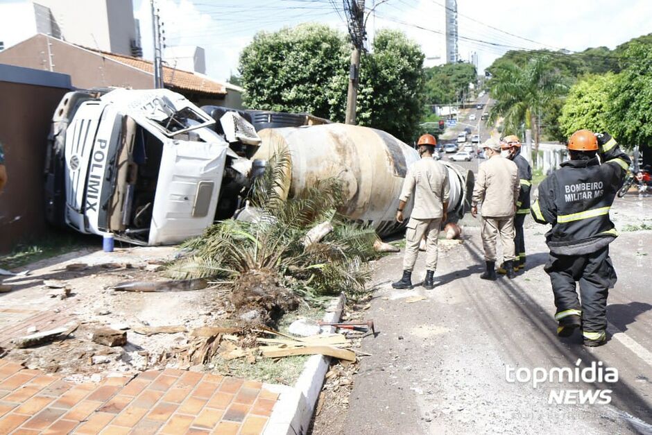 Acidente ocorreu na Antônio Maria Coelho