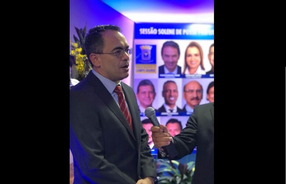 Vereador Sandro Benites recebeu R$ 5 mil de candidata e vai brigar na Justiça pelo mandato