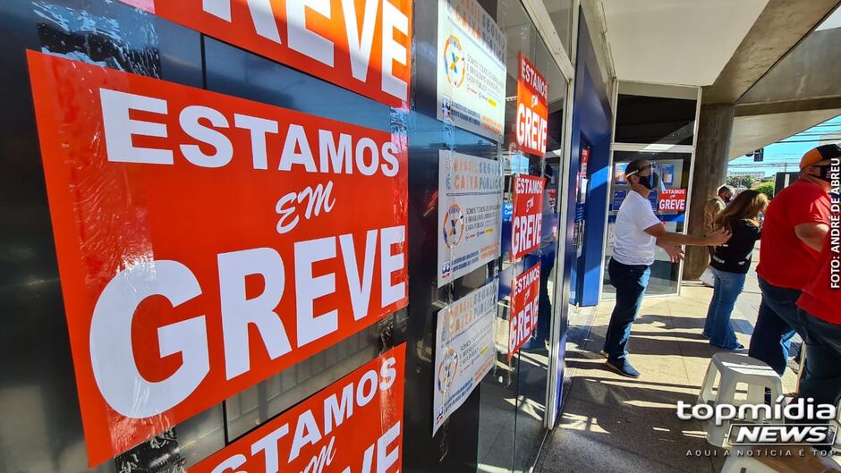 Ag&ecirc;ncias da Caixa entraram em greve nesta ter&ccedil;a-feira