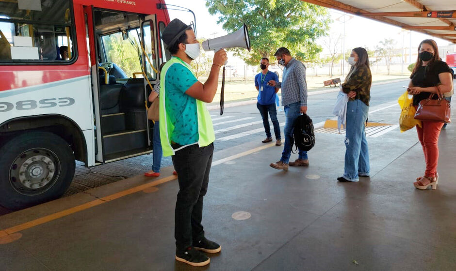 Megafone está sendo utilizado para conscientizar campo-grandenses sobre prevenção a covid-19