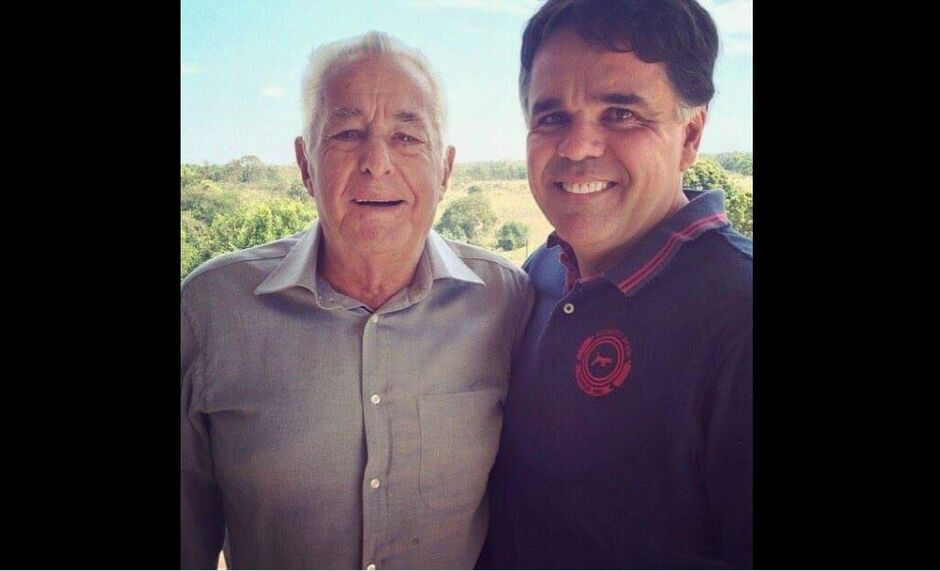 Ex-prefeito Chico e seu filho Juninho, atual prefeito de Rochedo