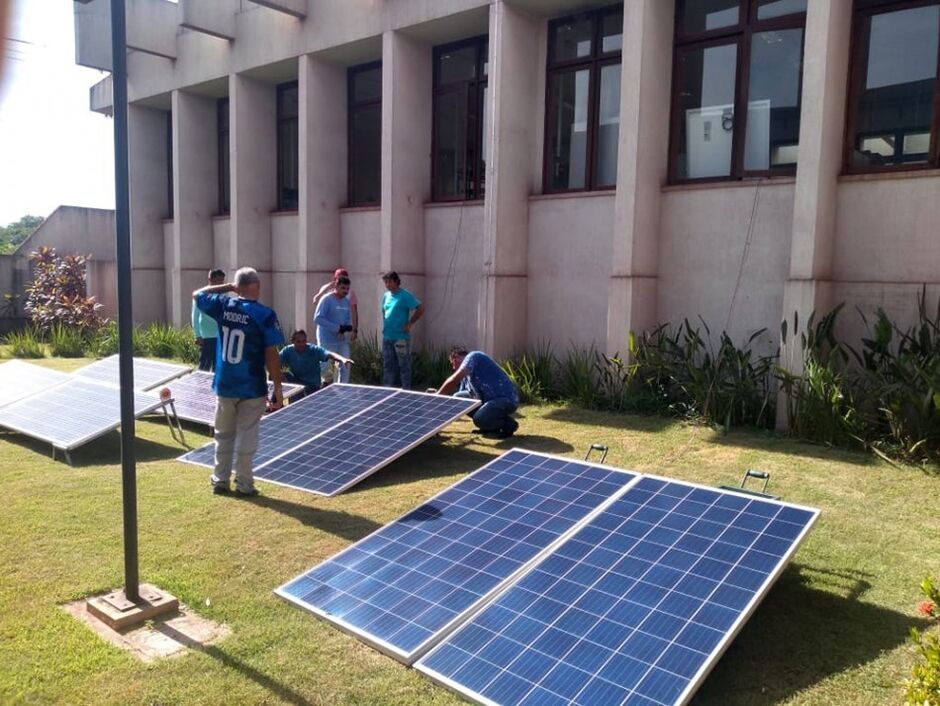 O Senai Empresa oferece todo auxilio necessário para o interessado em gerar a própria energia elétrica, com a instalação de placas fotovoltaicas