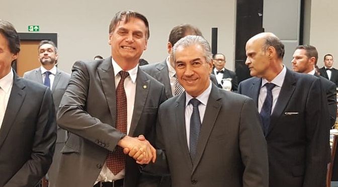 Governador Reinaldo Azambuja recepciona presidente Bolsonaro em MS