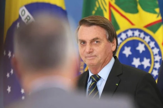 Presidente da República, Jair Bolsonaro, decidiu colocar em dúvida as urnas eletrônicas e vem falando sobre fraude