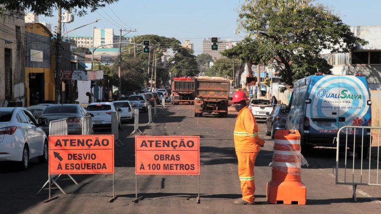 Obras no Centro interditam parcialmente ruas da cidade
