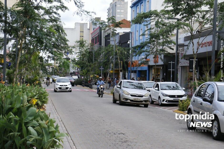 Ambulantes do Centro sugerem carteirinha para trabalhar