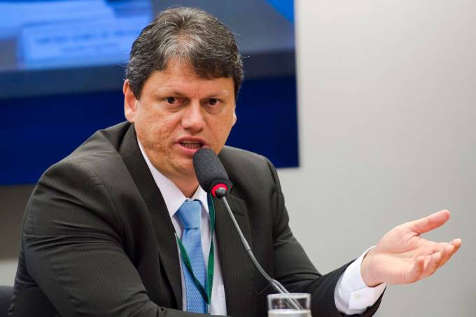 Ministro de infraestrutura Tarcísio Gomes