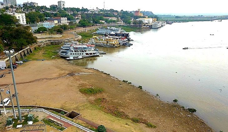 Rio Paraguai em Corumbá enfrenta seca