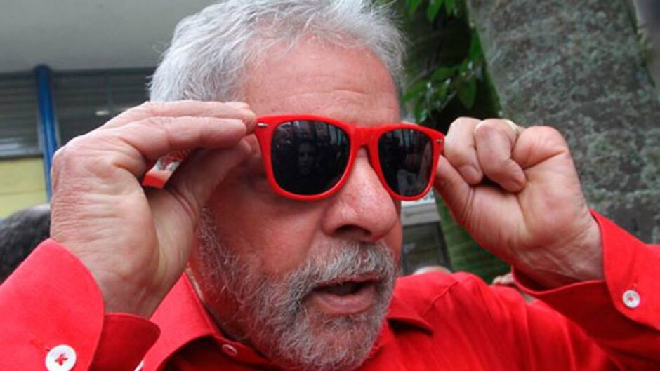 Lula bate Bolsonaro, diz pesquisa
