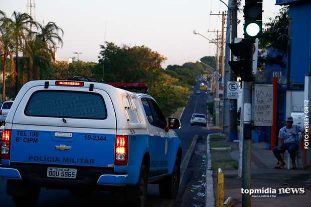 Ele indicou aos policiais a casa da mulher que comprou o aparelho