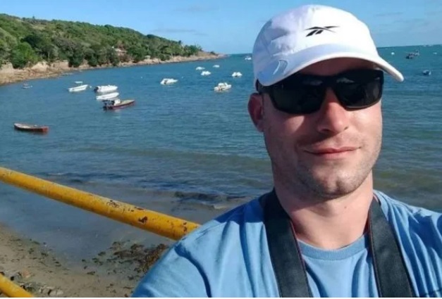 Amigo morreu a  tiros