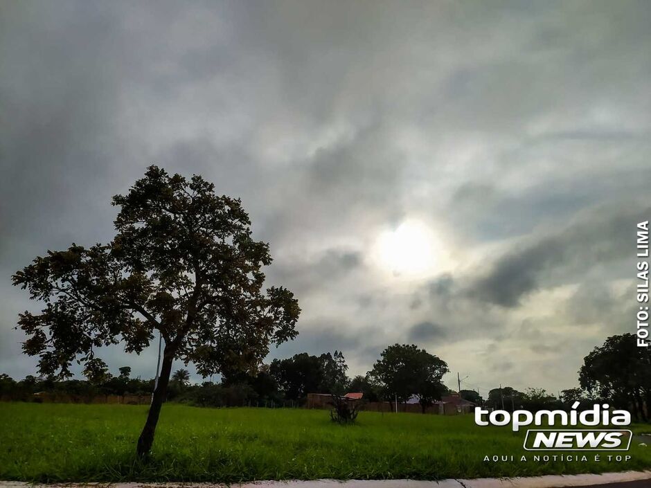 Tempo fica nublado em Campo Grande