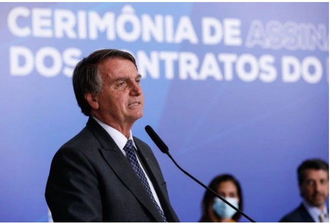 Jair Bolsonaro diz que "Brasil está melhor que antes"