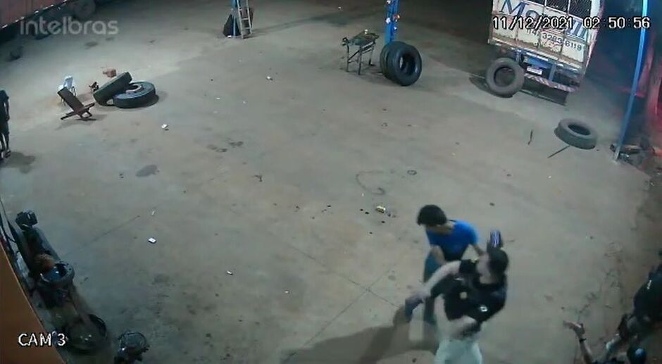 PRF agrediu dono de borracharia
