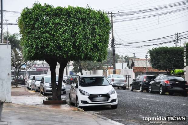 Empresários e moradores amargam prejuízos
