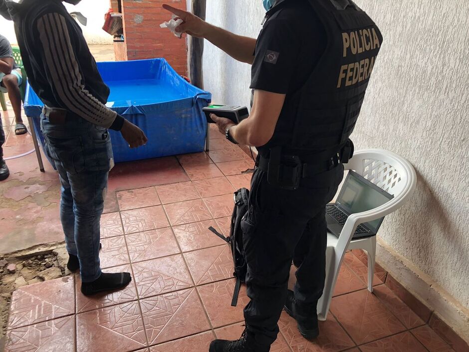 PF cumpre mandados em Corumbá