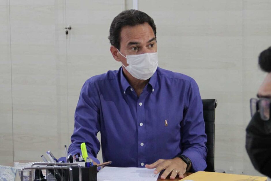 Prefeito Marquinhos Trad toma medidas contra aumento da influenza