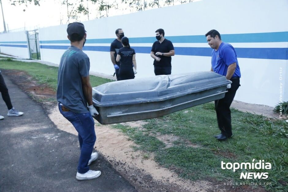 Vítima lutou com agressor, diz perícia