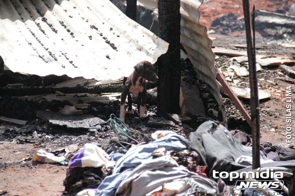 Famílias perderam tudo que tinham com o incêndio