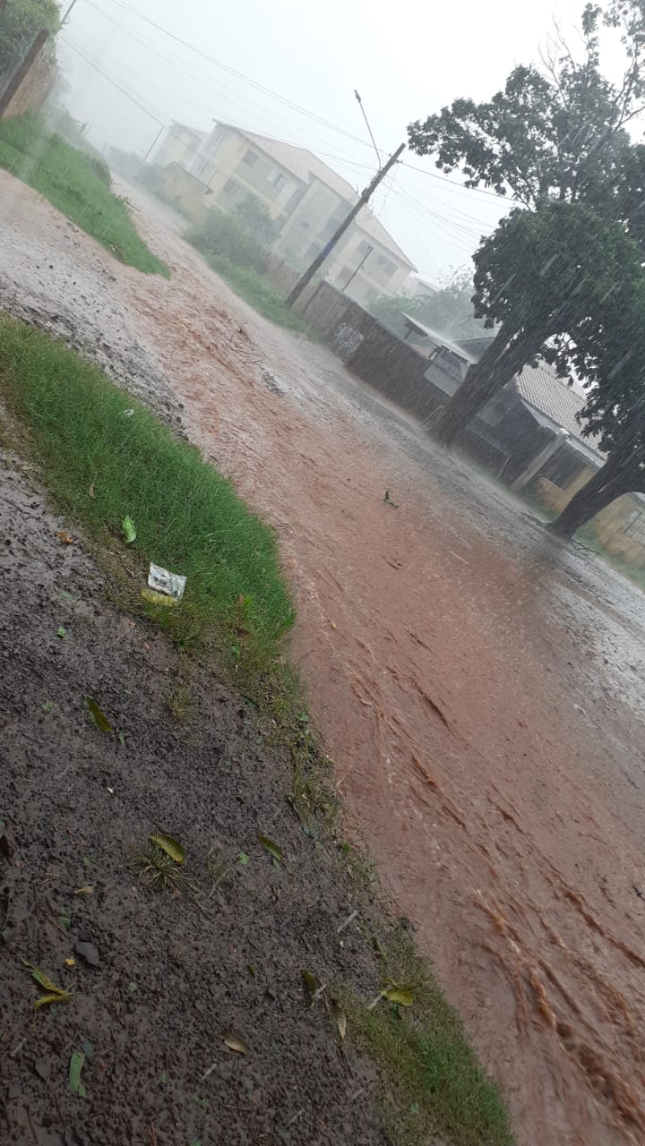 Ruas do Centenário ficam instransitáveis a cada chuva