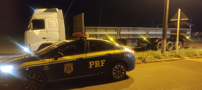 PRF recuperou caminhão