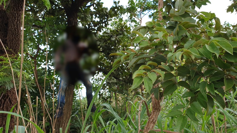 Corpo estava em arame farpado