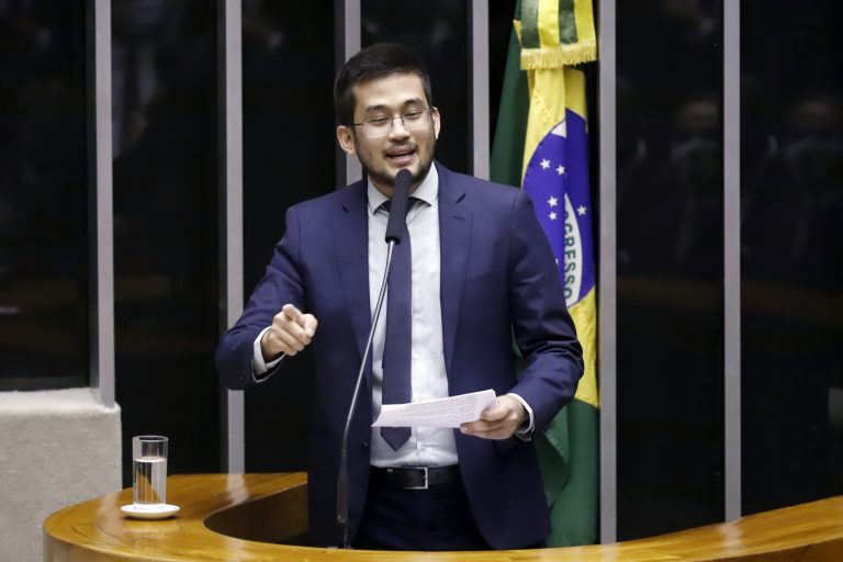 Kim disse que se sente perseguido por Aras