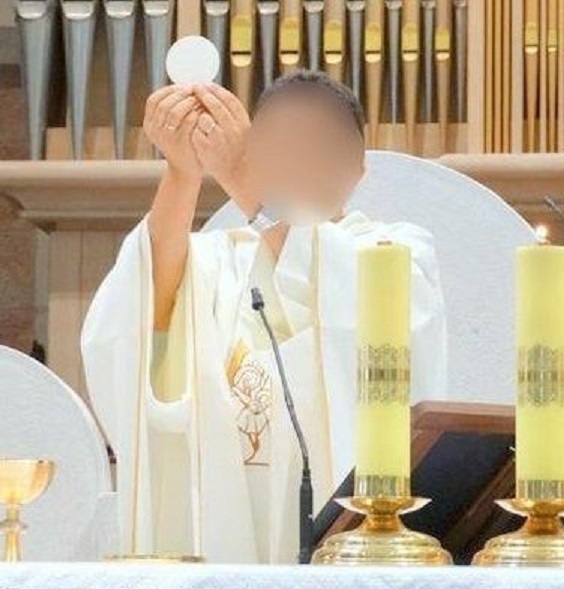 Além dos abusos, o religioso também ameaçava as vítimas