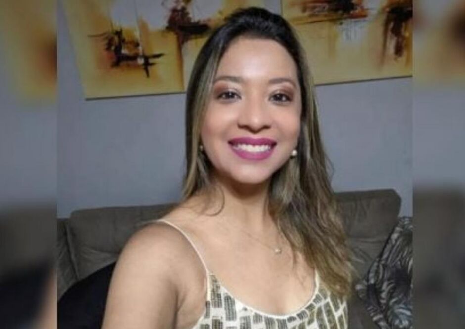A vítima desapareceu na sexta-feira após cair com o carro em um bueiro