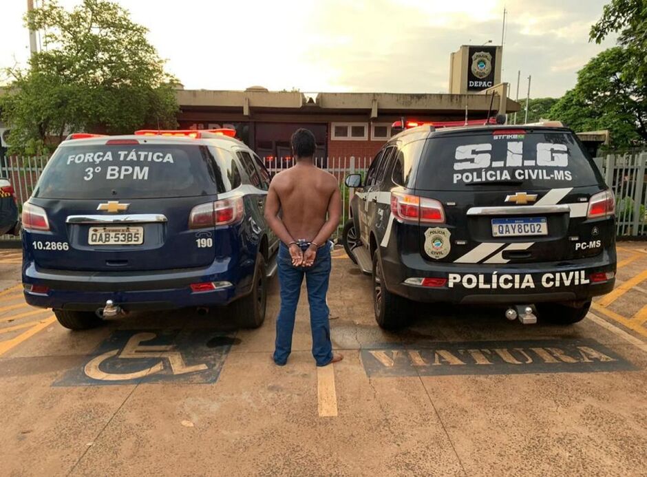 Acusado foi preso escondido na casa do irmão