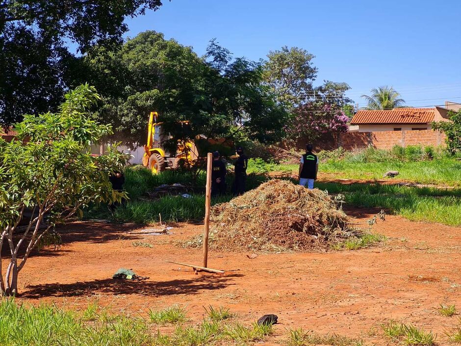 Patrolas destruíram os barracos montados no bairro Monte Videl, em Campo Grande