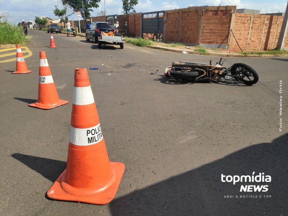 Vizinhos reclamam da imprudência dos motoristas na região, que seria a causa de diversos acidentes