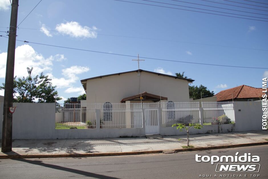 Bandido foi encontrado morto pendurado pelo telhado