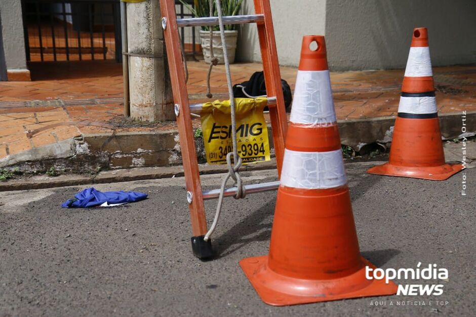 Trabalhador caiu de escada