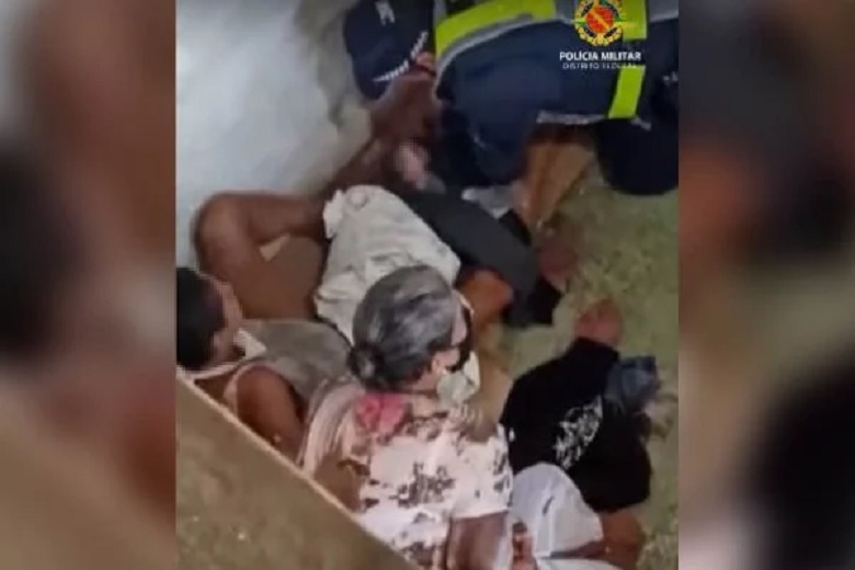Bebê e a mãe estão bem e foram para o hospital