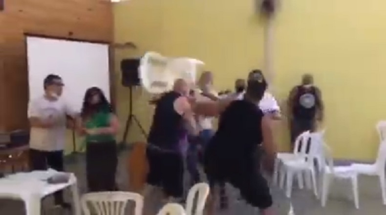 Reunião teve pancadaria entre militares