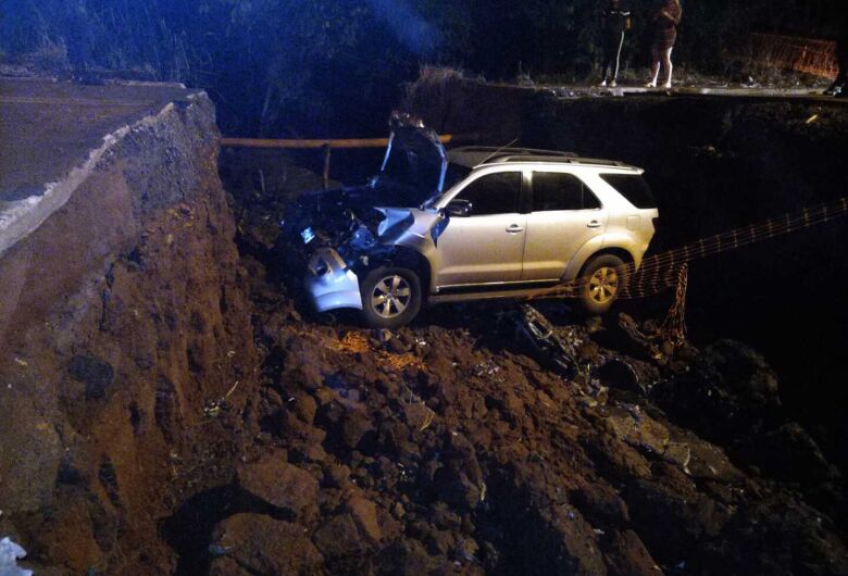 O acidente aconteceu na noite desse sábado