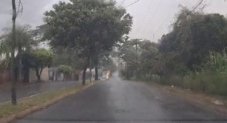 Chuva confirmou previsão e caiu com força
