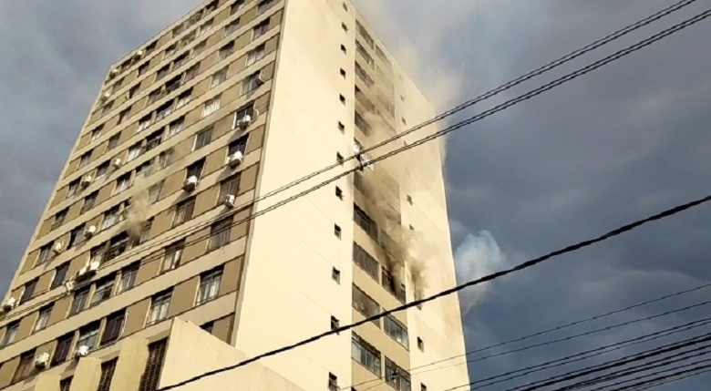 Fogo tomou conta de apartamento