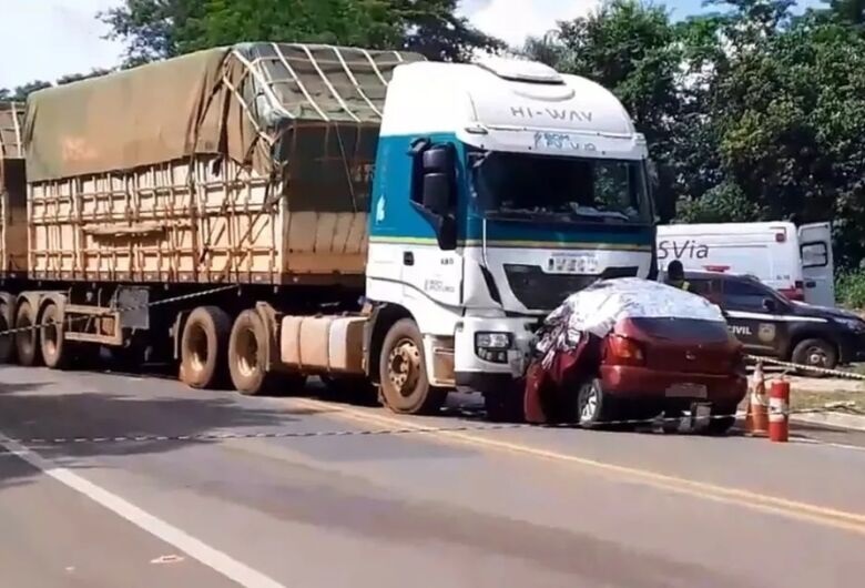 Batida frontal deixou um morto na BR-163